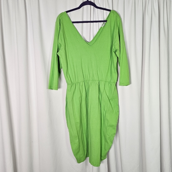 2 FOR 1: Rebdolls Vibrant Red and Green Long Sleeve Dresses - Picture 7 of 10